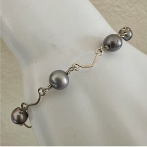 Sterling silver grey  pearl bracelet